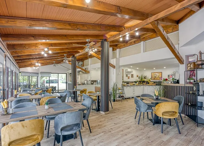 לינה וארוחת בוקר Materada